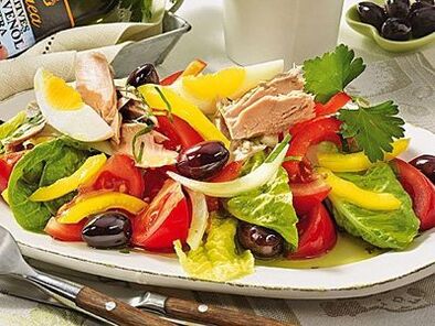 Uravnotežena salata u prehrani zdravog čovjeka